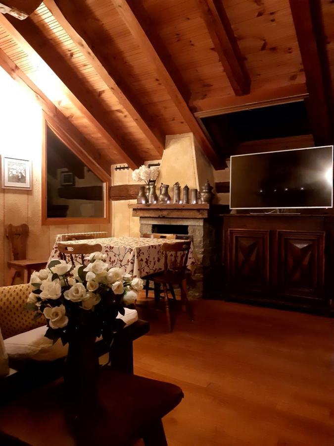 Chalet Blanc "La Mansarda" Courmayeur Zewnętrze zdjęcie
