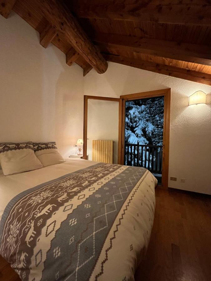 Chalet Blanc "La Mansarda" Courmayeur Zewnętrze zdjęcie
