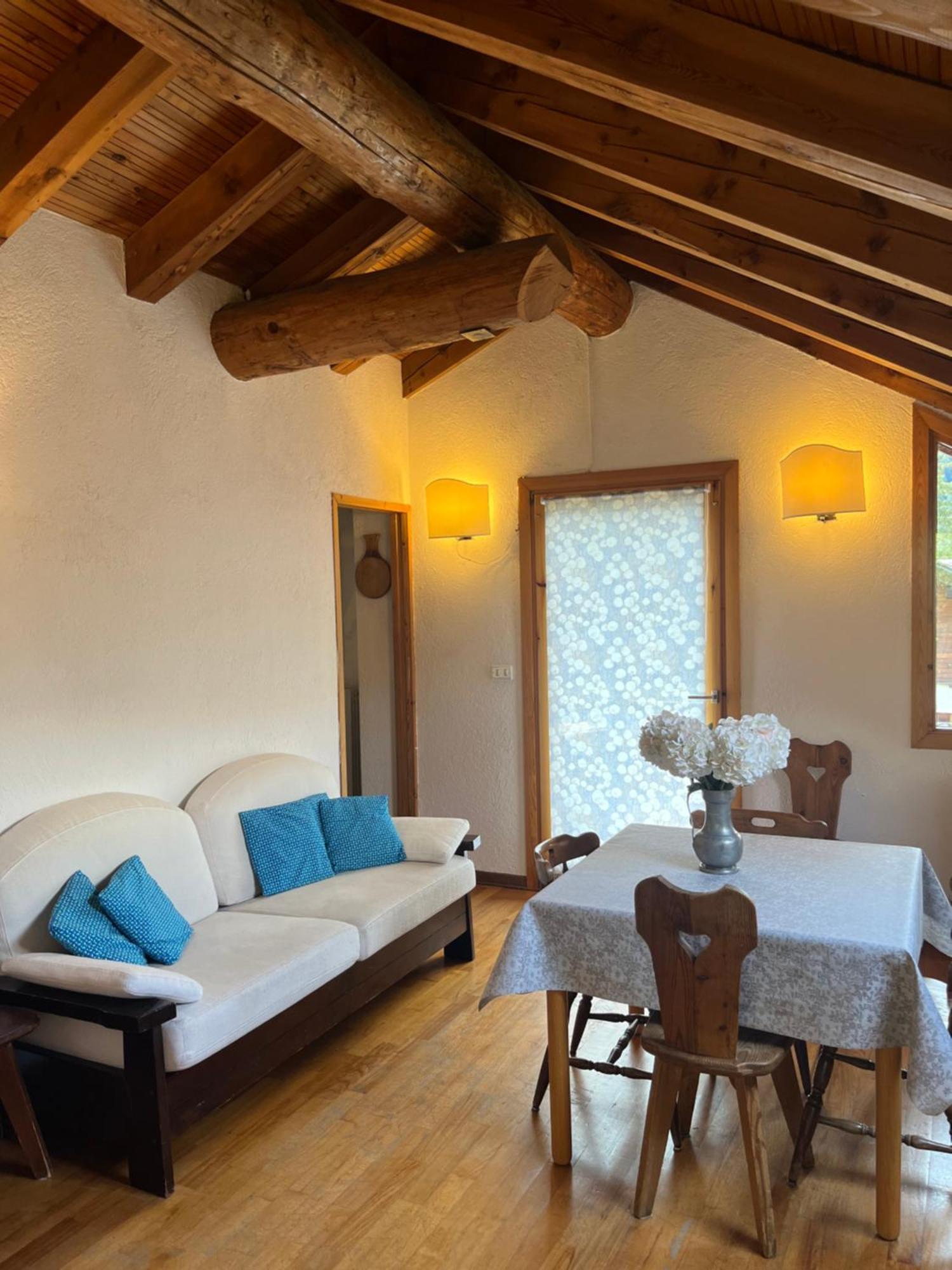 Chalet Blanc "La Mansarda" Courmayeur Zewnętrze zdjęcie